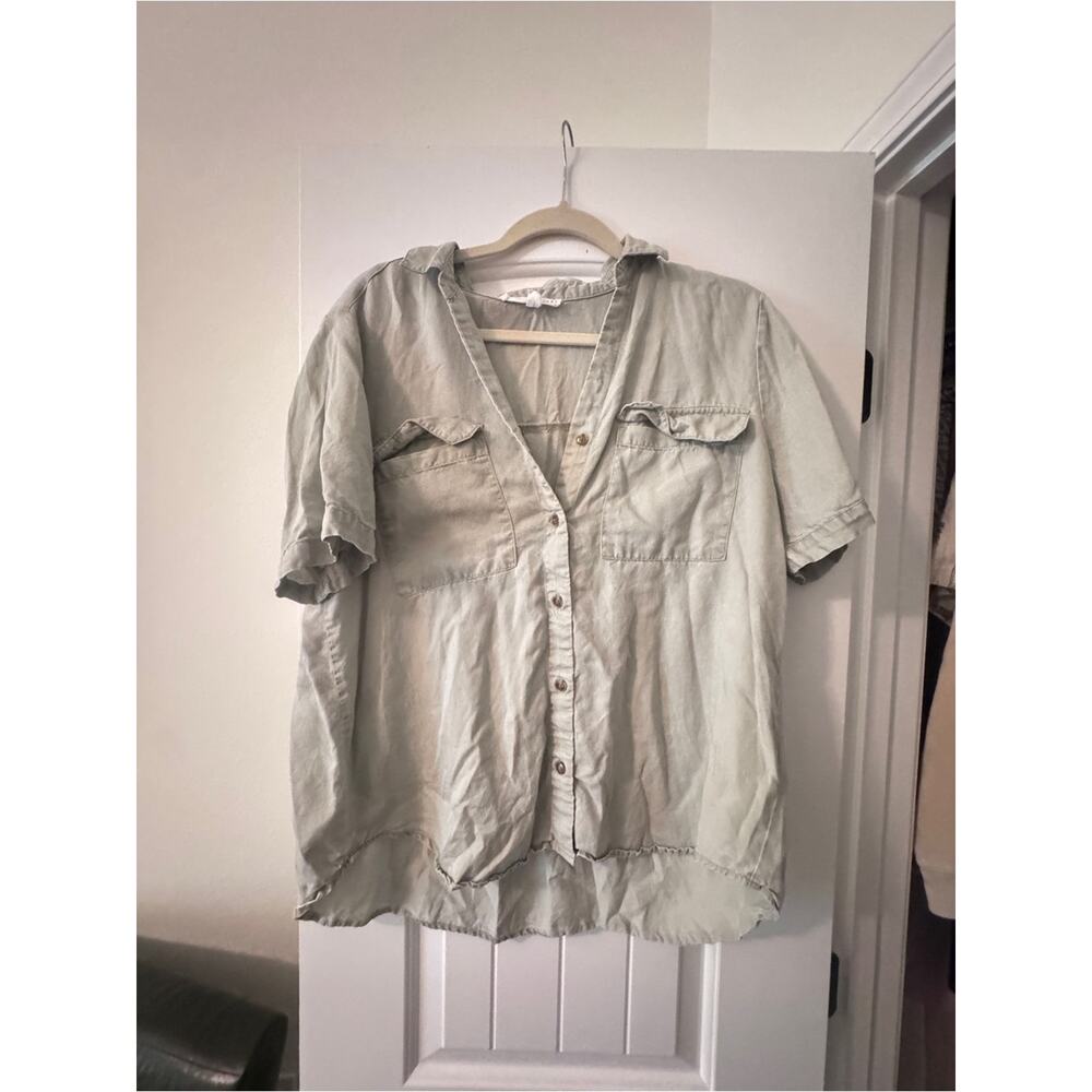 Jane and Delancey Light Sage Green Button-Up Short Sleeve Blouse